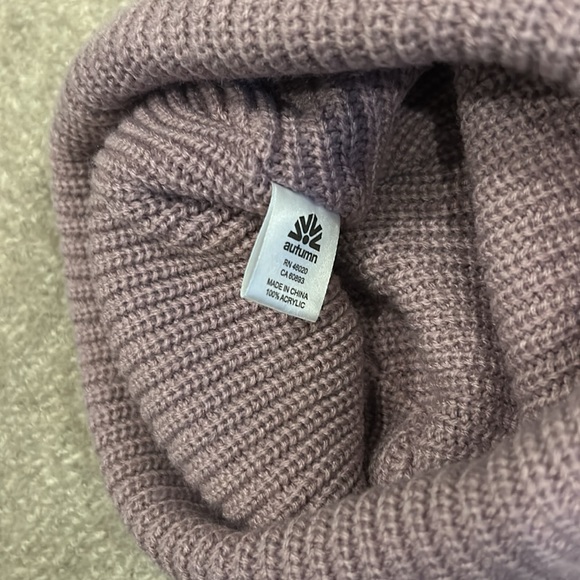 Autumn beanie like new - Picture 3 of 3